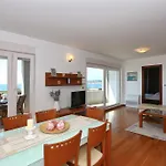 Apartment Puntamika *